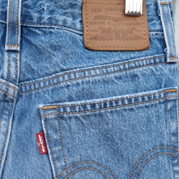 Levi's Wedgie Blue Denim Straight Tapered Leg Distressed Jeans Women Size 24 - Picture 8 of 16